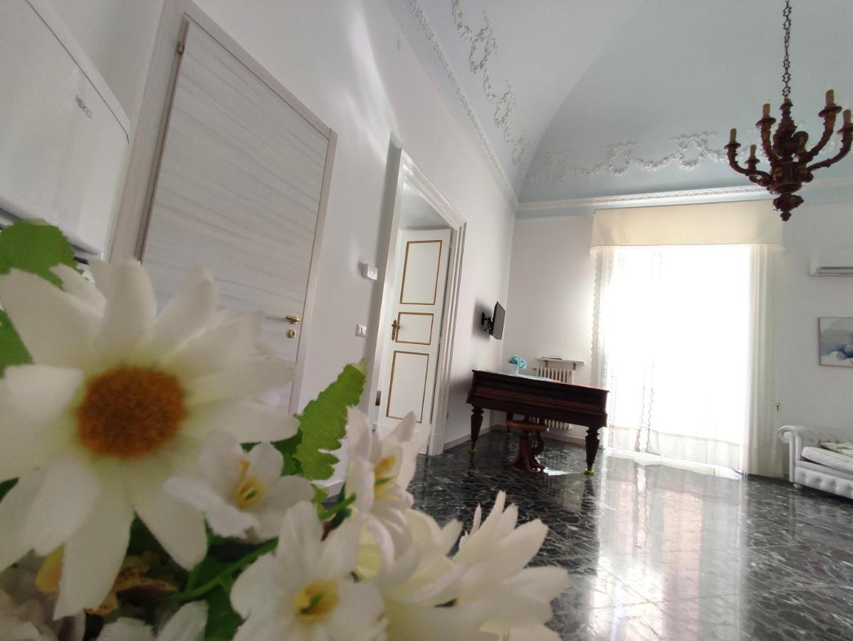 Dimora Della Marchesa - Al Duomo Apartment Manfredonia Exterior photo
